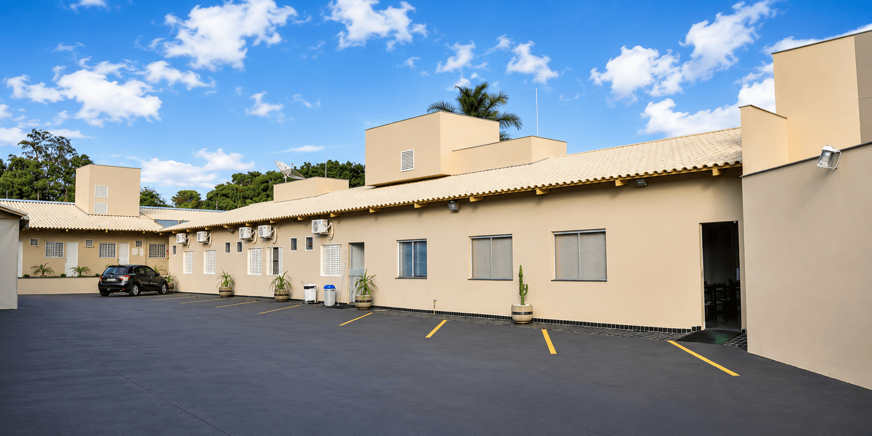 Via Hotel - Estacionamento