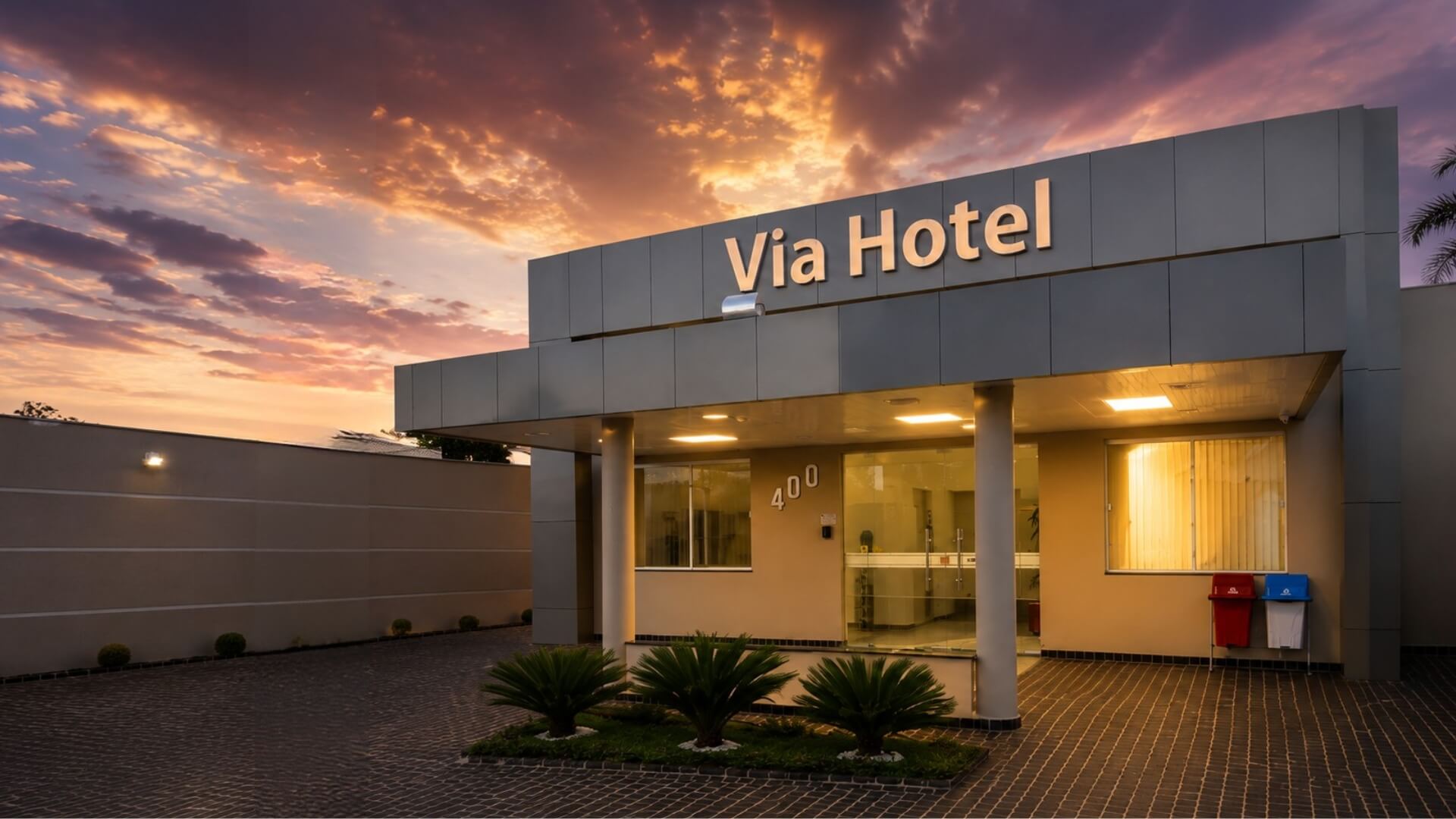 Via Hotel - Fachada